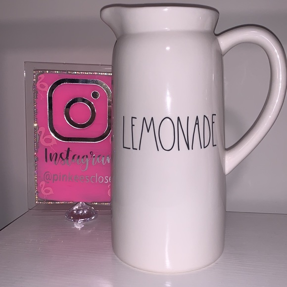 RAE DUNN LEMONADE 🍋 PITCHER - Picture 3 of 8